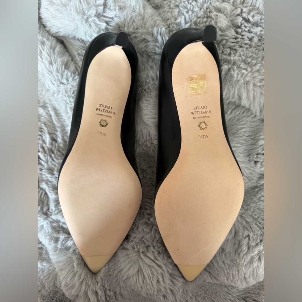 Stuart Weitzman Black Leather Pointed-Toe Pumps - Picture 3 of 3